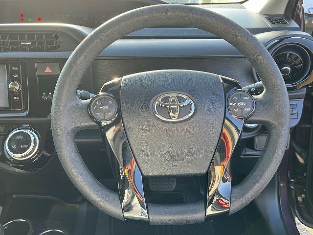 TOYOTA AQUA 2017 Image 31