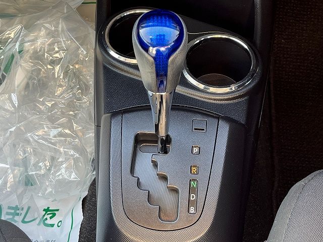 TOYOTA AQUA 2017 Image 31