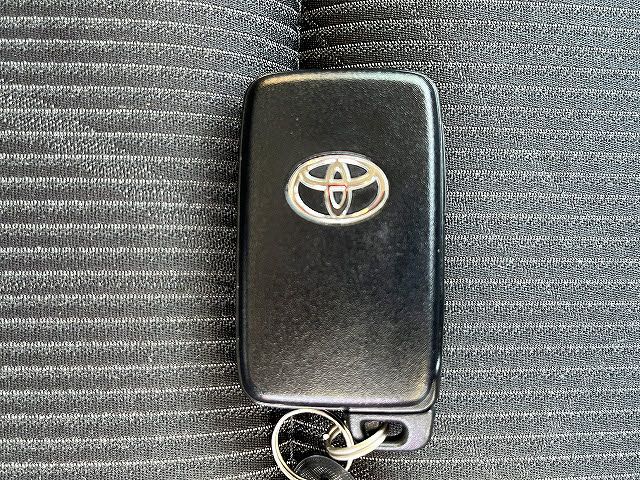 TOYOTA AQUA 2017 Image 31