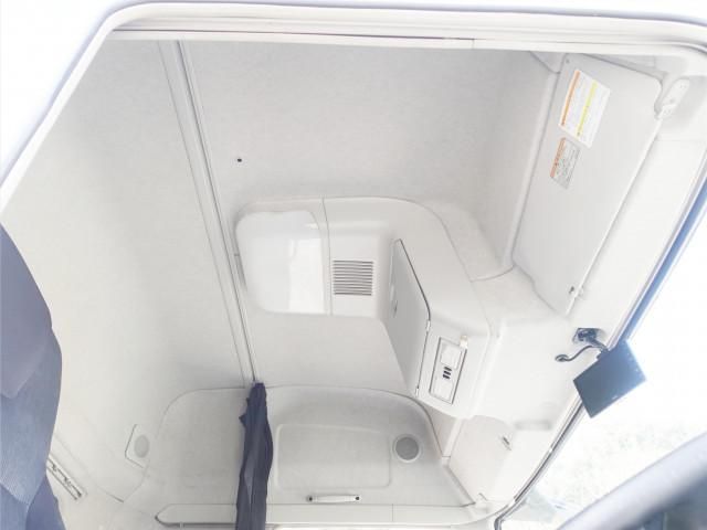 MITSUBISHI FUSOU SUPER GREAT 2018 Image 31