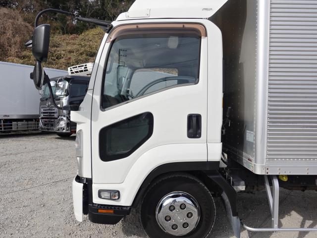 ISUZU FORWARD 2015 Image 31