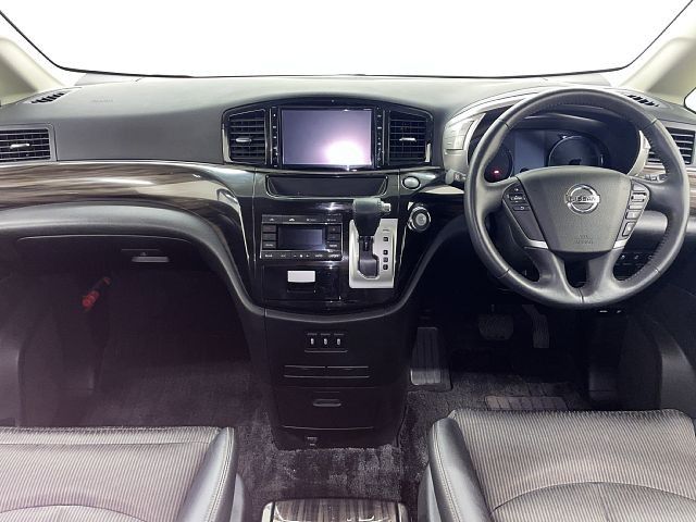 NISSAN ELGRAND 2019 Image 31