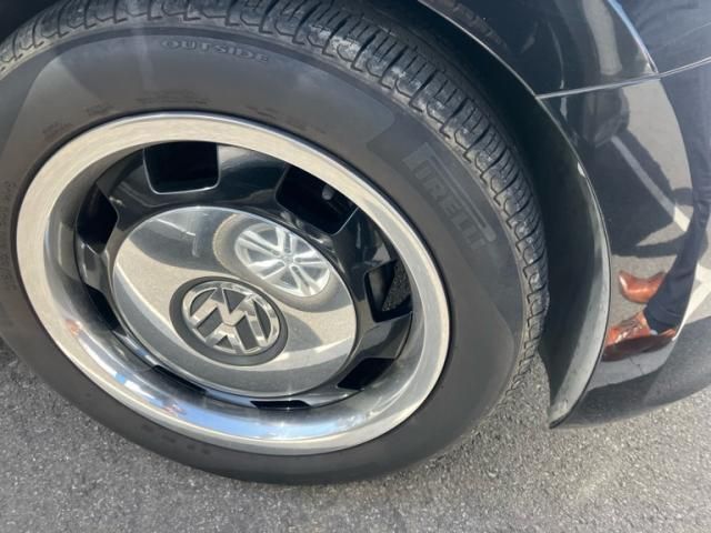 VOLKSWAGEN THE BEETL 2014 Image 31