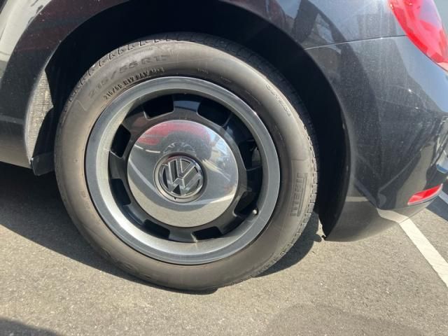 VOLKSWAGEN THE BEETL 2014 Image 31