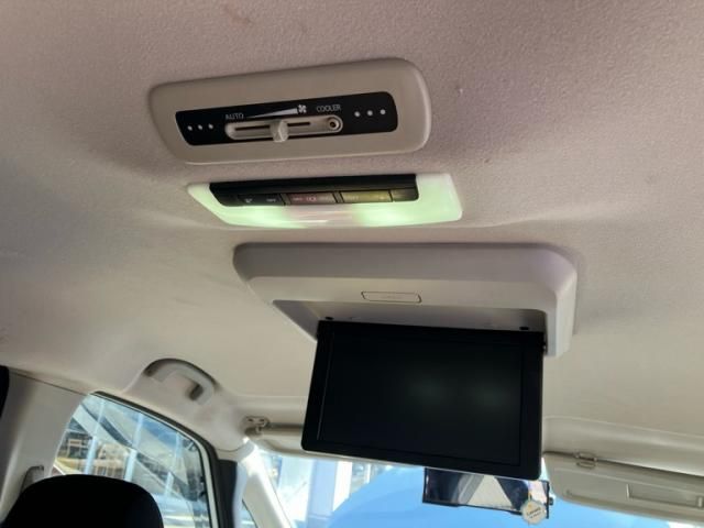 NISSAN SERENA  S-HYBRID 2017 Image 31