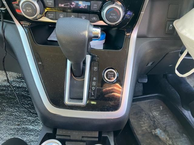 NISSAN SERENA  S-HYBRID 2017 Image 31