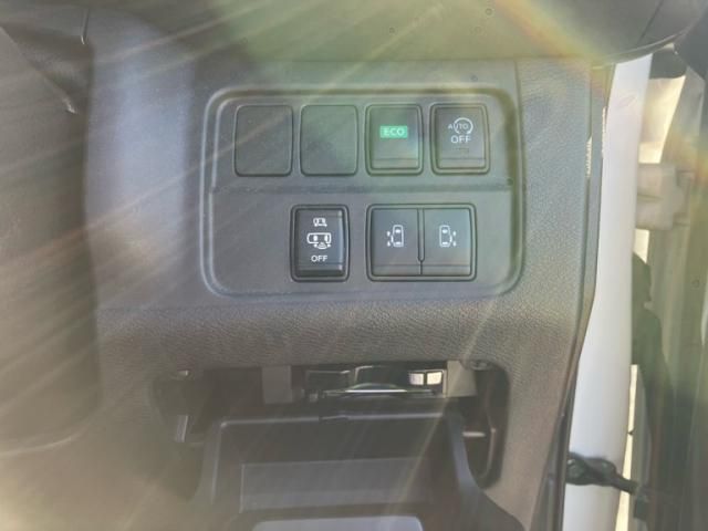 NISSAN SERENA  S-HYBRID 2017 Image 31