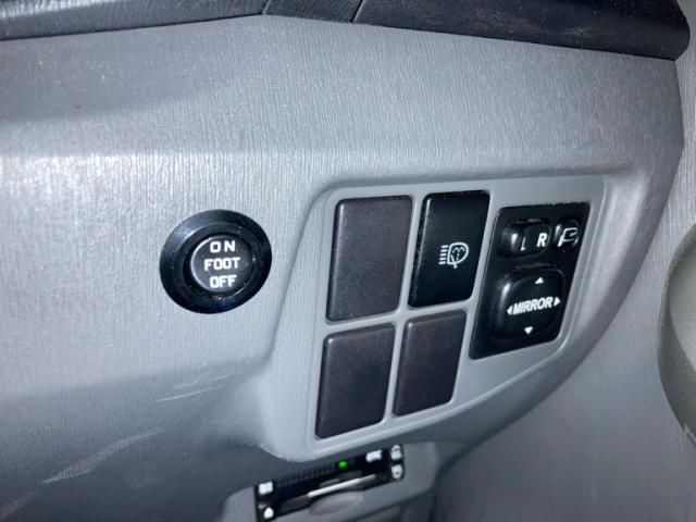 TOYOTA PRIUS 2009 Image 31