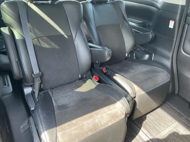 TOYOTA VELLFIRE 2016 Image 31