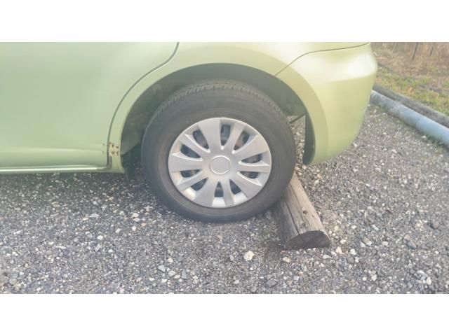 TOYOTA SIENTA 2011 Image 31