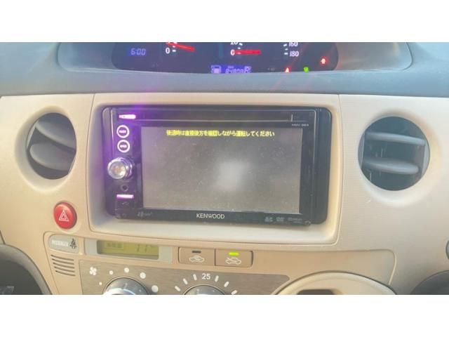 TOYOTA SIENTA 2011 Image 31