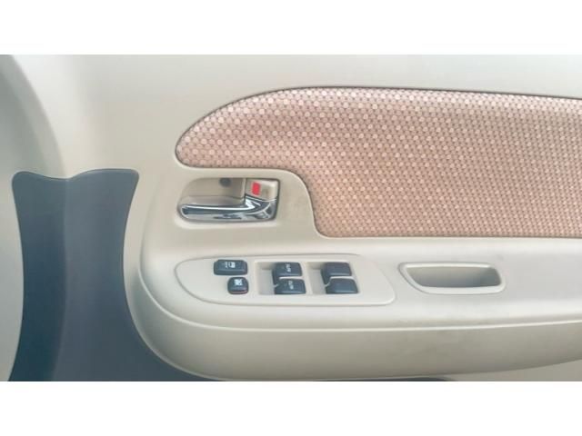 TOYOTA SIENTA 2011 Image 31