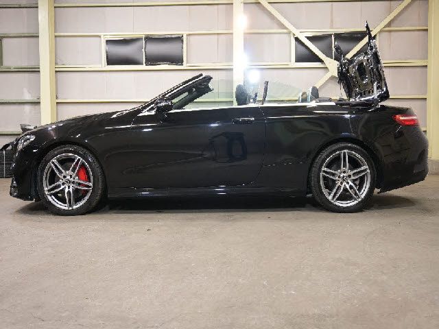 MERCEDES BENZ E CLAS 2018 Image 31