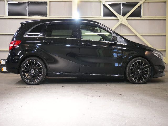 MERCEDES BENZ B CLAS 2018 Image 31