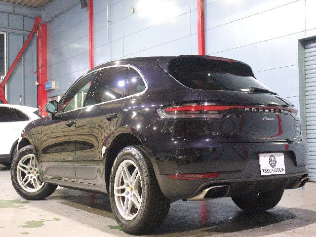 PORSCHE MACAN 2019 Image 31