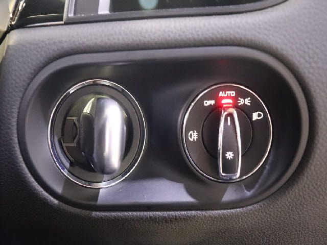 PORSCHE MACAN 2019 Image 31