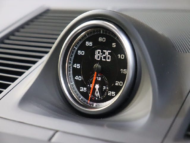 PORSCHE MACAN 2019 Image 31