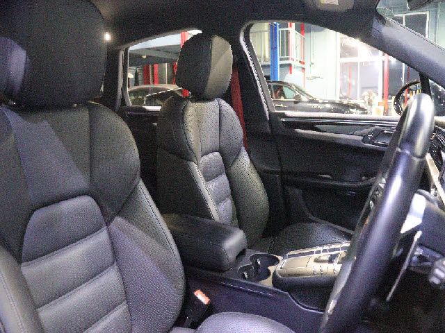PORSCHE MACAN 2019 Image 31