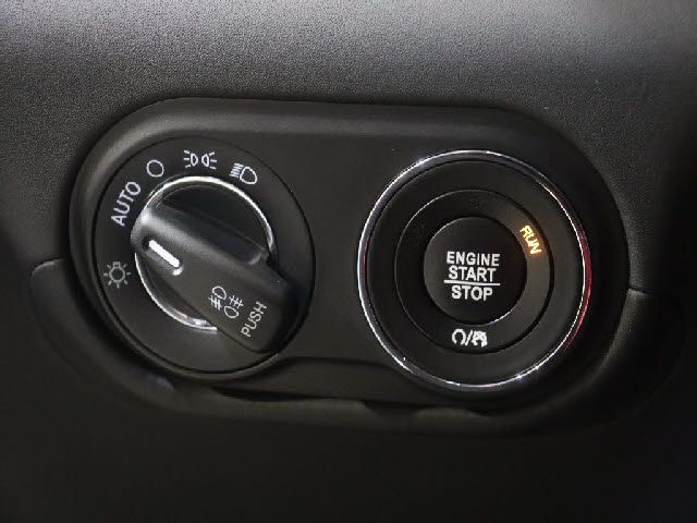 MASERATI LEVANTE 2017 Image 31