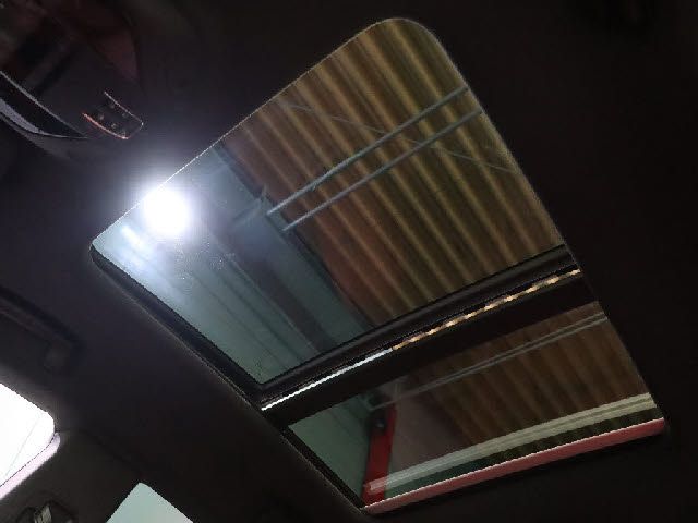 MASERATI LEVANTE 2017 Image 31