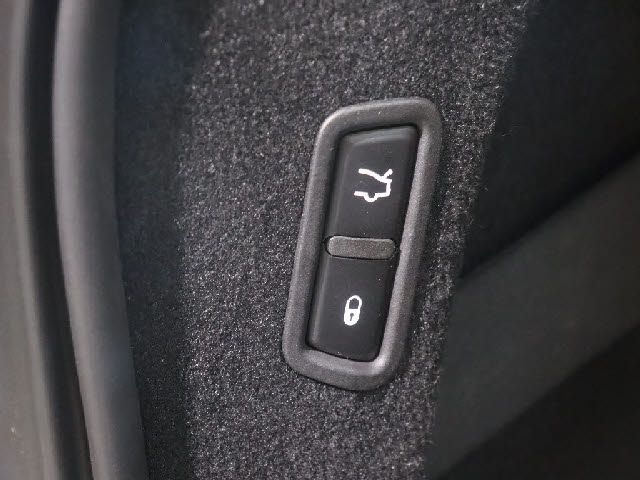 MASERATI LEVANTE 2017 Image 31