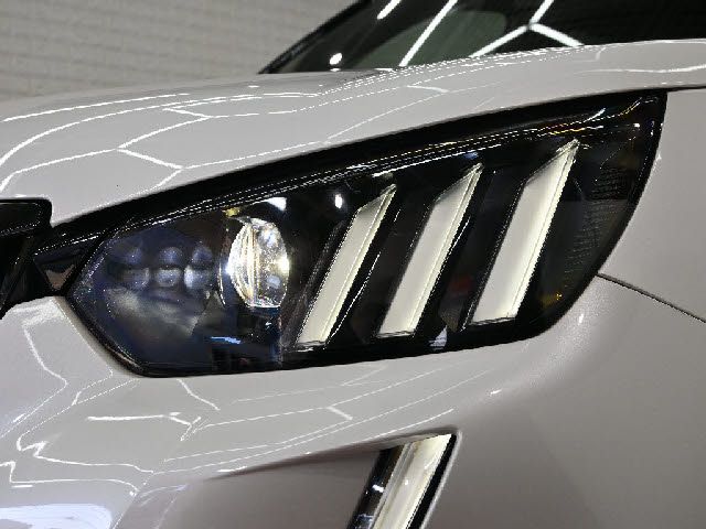PEUGEOT 2008 2023 Image 31