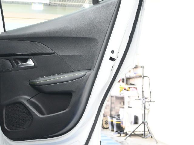 PEUGEOT 2008 2023 Image 31