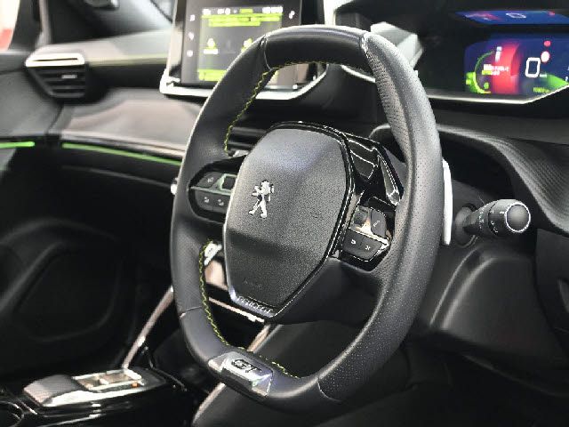 PEUGEOT 2008 2023 Image 31