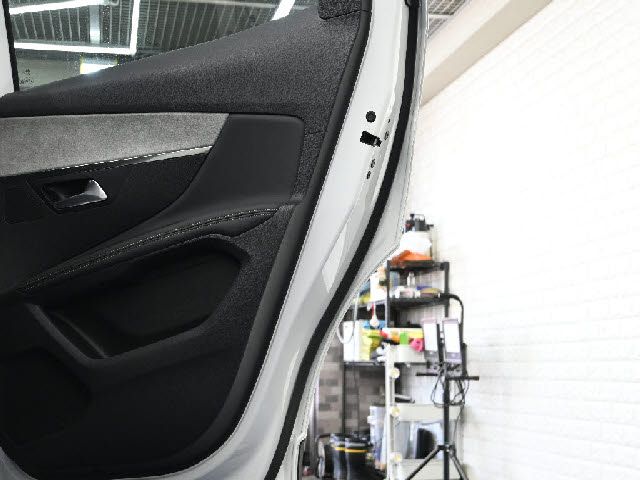 PEUGEOT 3008 2023 Image 31