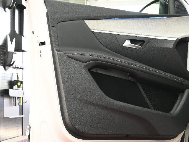 PEUGEOT 3008 2023 Image 31