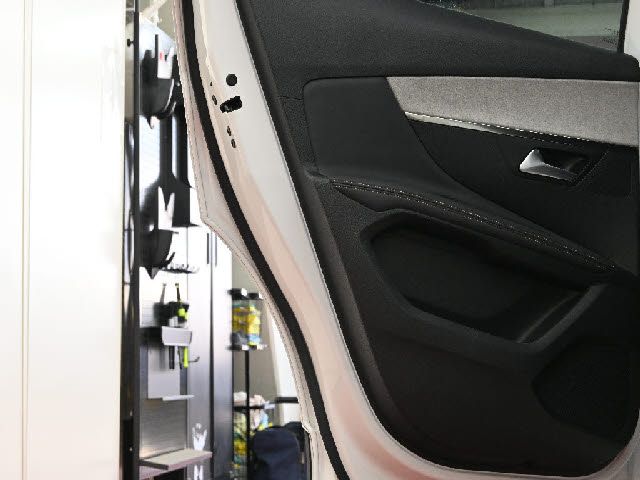 PEUGEOT 3008 2023 Image 31