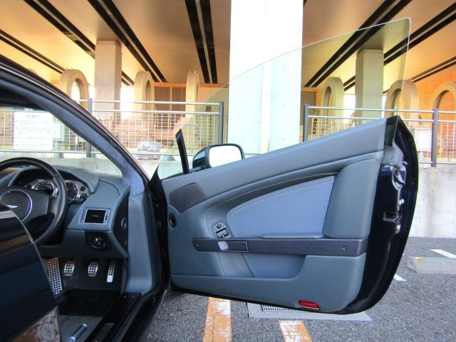 ASTON MARTIN ASTON MARTIN 2006 Image 31