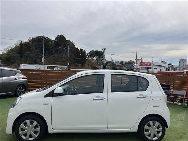 DAIHATSU MIRA E:S 2017 Image 31