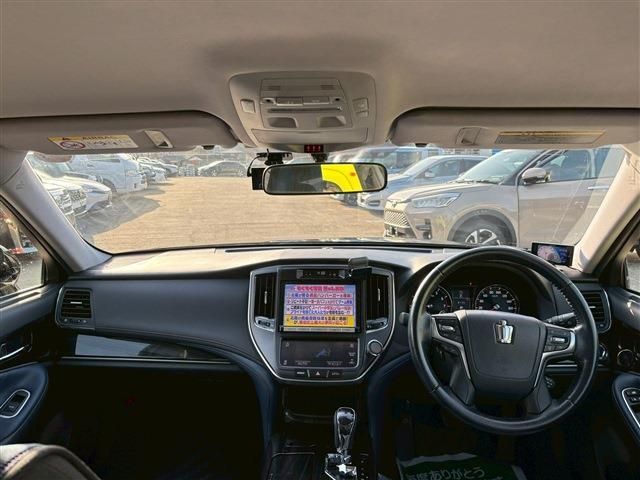 TOYOTA CROWN SEDAN 2016 Image 31