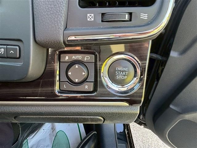 TOYOTA CROWN SEDAN 2016 Image 31