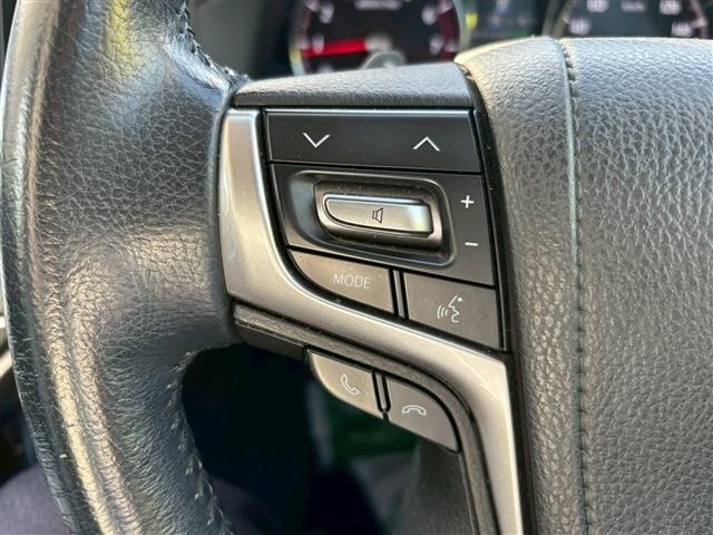 TOYOTA CROWN SEDAN 2016 Image 31