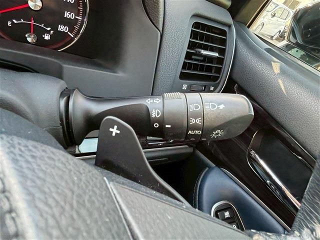 TOYOTA CROWN SEDAN 2016 Image 31