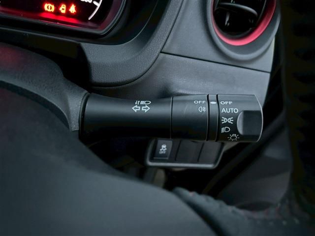 NISSAN NOTE 2015 Image 31