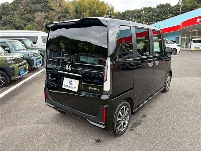 HONDA N BOX CUSTOM 2024 Image 31