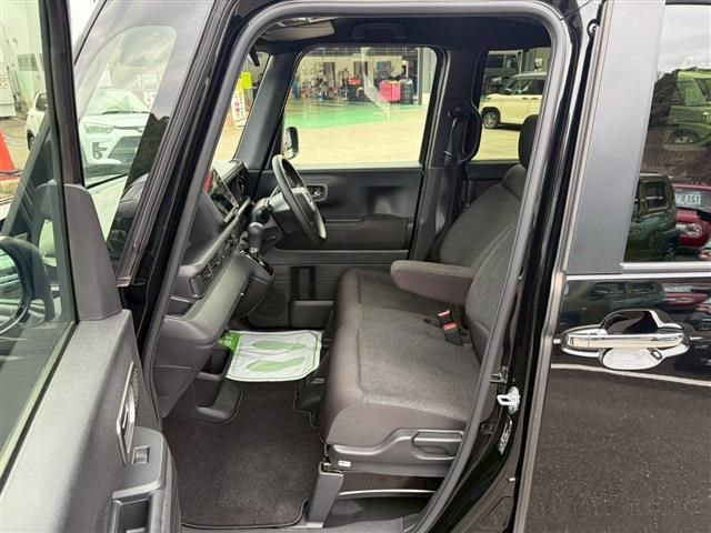 HONDA N BOX CUSTOM 2024 Image 31