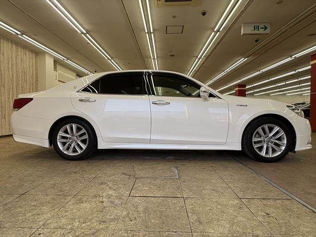 TOYOTA CROWN SEDAN HYBRID 2013 Image 31