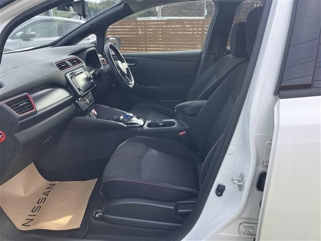 NISSAN LEAF 2018 Image 31