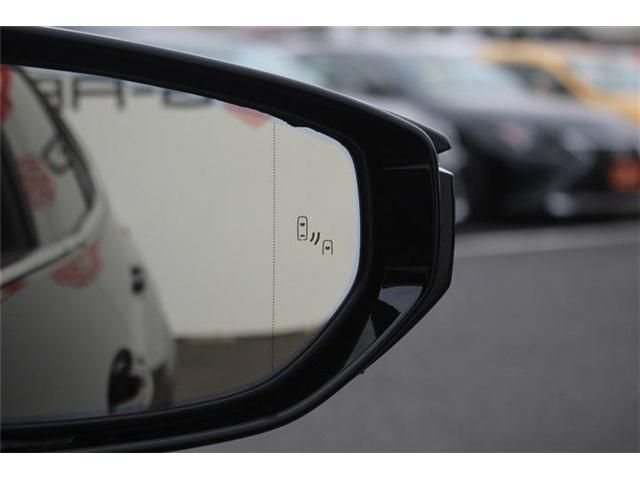 TOYOTA LEXUS UX250H 2023 Image 31