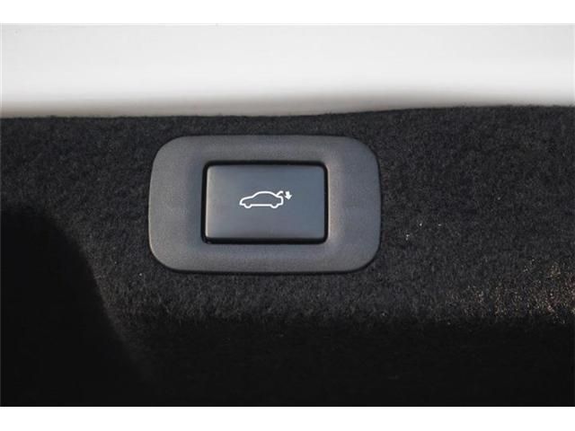 TOYOTA LEXUS LS500 2018 Image 31