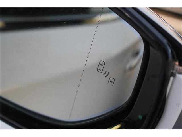 TOYOTA LEXUS LS500 2018 Image 31