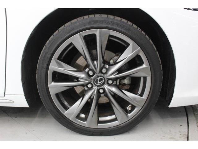 TOYOTA LEXUS ES300H 2020 Image 31