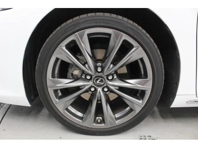 TOYOTA LEXUS ES300H 2020 Image 31