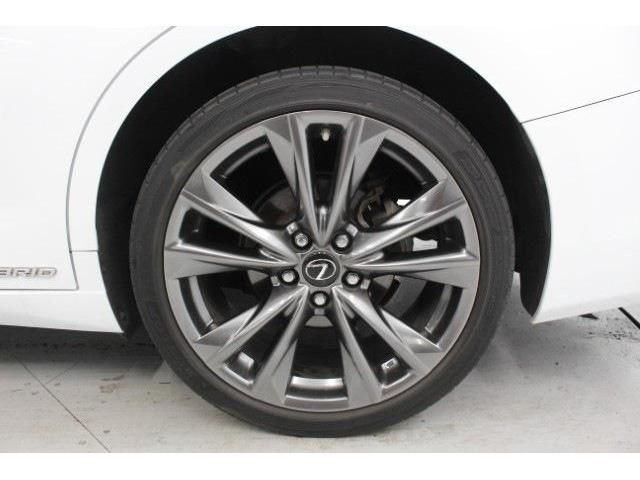 TOYOTA LEXUS ES300H 2020 Image 31