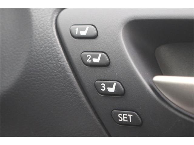 TOYOTA LEXUS IS300 2018 Image 31