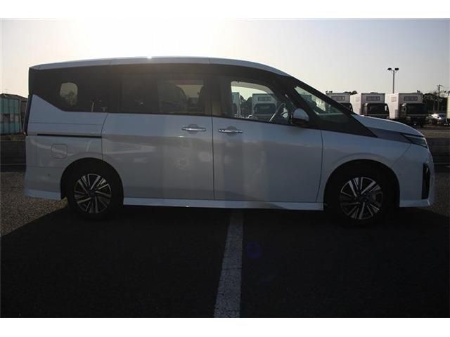 NISSAN SERENA  WG 2023 Image 31